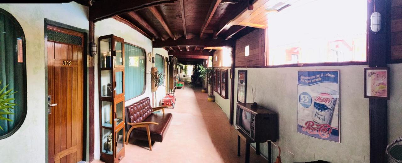 Chuchaiburi Sri Amphawa Esterno foto